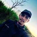  ,   Vitalik, 24 ,  