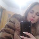  ,   Angelina, 33 ,   c 
