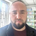  Canary Wharf,   Mustafa, 40 ,   ,   