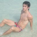  ,   Leonidas, 32 ,  