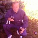  ,   Nik, 53 ,   