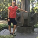  ,   Axel, 37 ,   c 