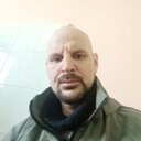  ,   Artur, 41 ,   ,   