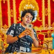  ,   Antony, 28 ,   ,   