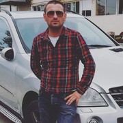  ,   Maxo, 33 ,   