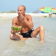  ,   Skeptik, 48 ,     , c 