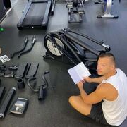 �������