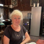 �������