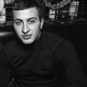  ,   Artur, 32 ,   ,   