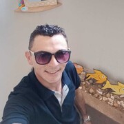 --,  Adriano, 32