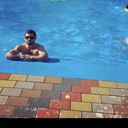  ,  Hrach, 32