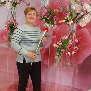 ,  Ana, 62