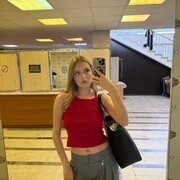 , 