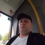  ,   Valentin, 45 ,   ,   
