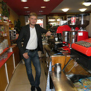  ,   Vadim, 42 ,   