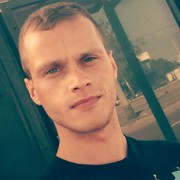  ,   Nikita, 33 ,   