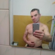  ,   Robert, 48 ,   
