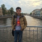  ,  Valijon, 32