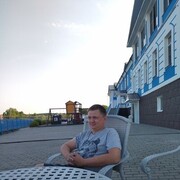  ,  Igor, 42