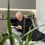  ,   Anatolii, 61 ,   c 