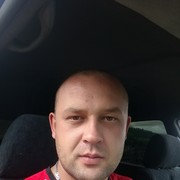  ,  Denis, 32