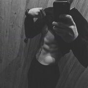  ,  Sasha, 25