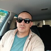  ,  Rinat, 37