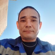  ,  Djon, 40