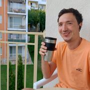  ,   Maxim, 29 ,   ,   , c 
