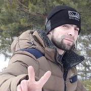  ,  Vadim, 40