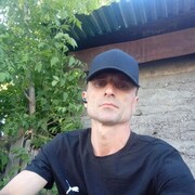  ,   Ivan, 48 ,   c 