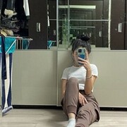  , 
