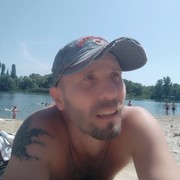  ,  Vovchik, 44