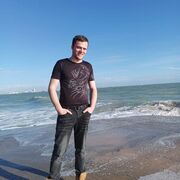  ,  Sergiu, 33