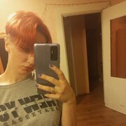  ,  Darya, 24