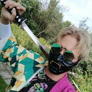 �������