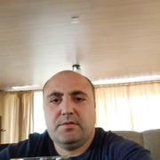  ,  Dato, 44