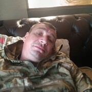  ,  Mikael, 42