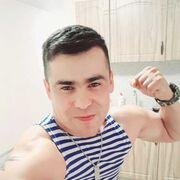  ,  Kamil, 33