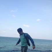  ,   Bek, 37 ,  