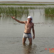  ,   Gantin, 42 ,  