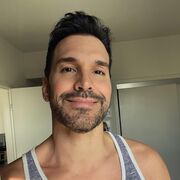  ,  Thomas, 43