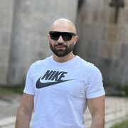  ,   Ash, 37 ,   ,   