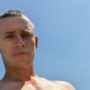  ,  Alex, 33