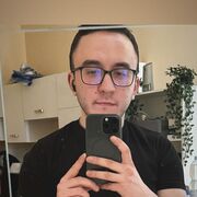   ,  Sasha, 24