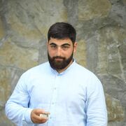  ,  Armen Hoavn, 35