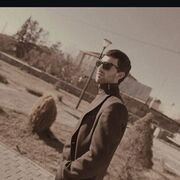  ,  Davit, 28