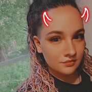  ,  Angelina, 28
