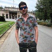  ,   Denis, 40 ,     , c 