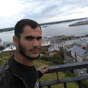  ,   Artur, 32 ,   